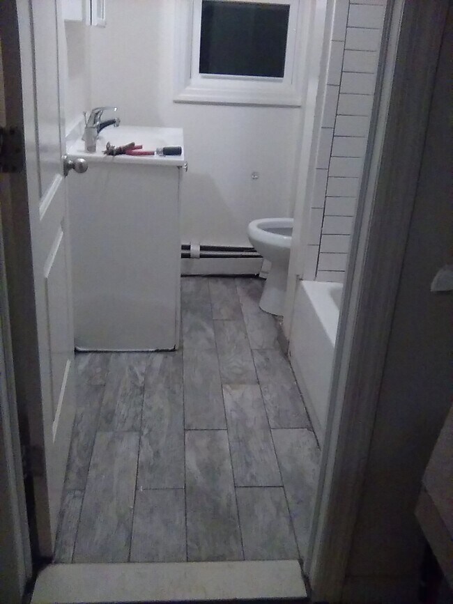 Building Photo - 3 bedroom apartment for rent