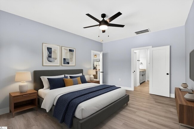 Building Photo - 1403 Lake Bowen Dam Rd