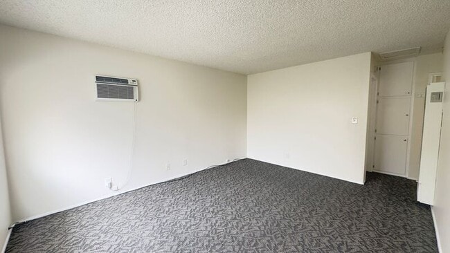 Building Photo - 6019 Bright Ave