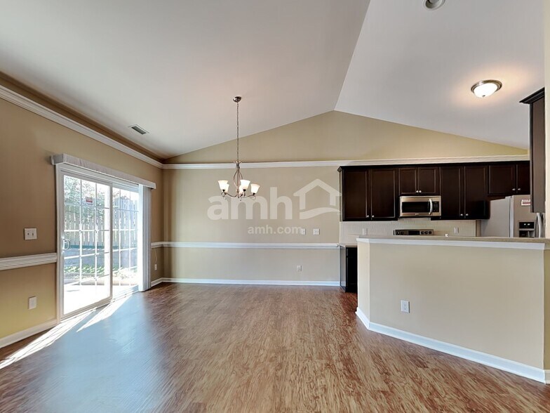 Building Photo - 1624 Fern Hollow Trl