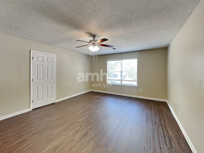 Building Photo - 8638 Flowers Court