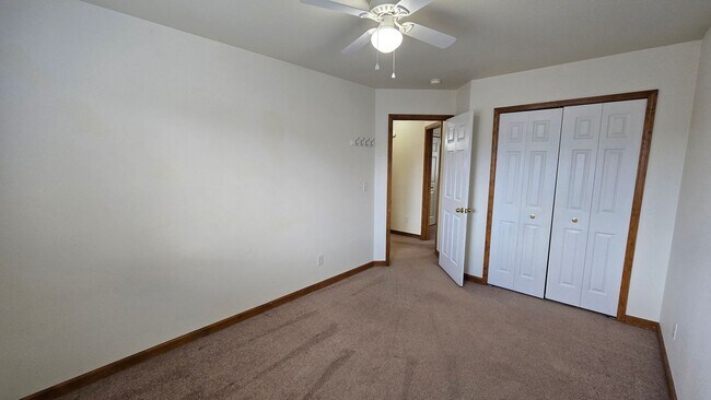 Building Photo - 7238 Banberry Dr