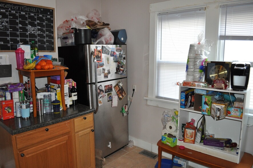 Building Photo - 701 3rd St NW