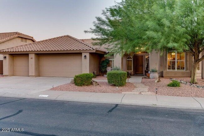 Building Photo - 9113 E Palm Tree Dr