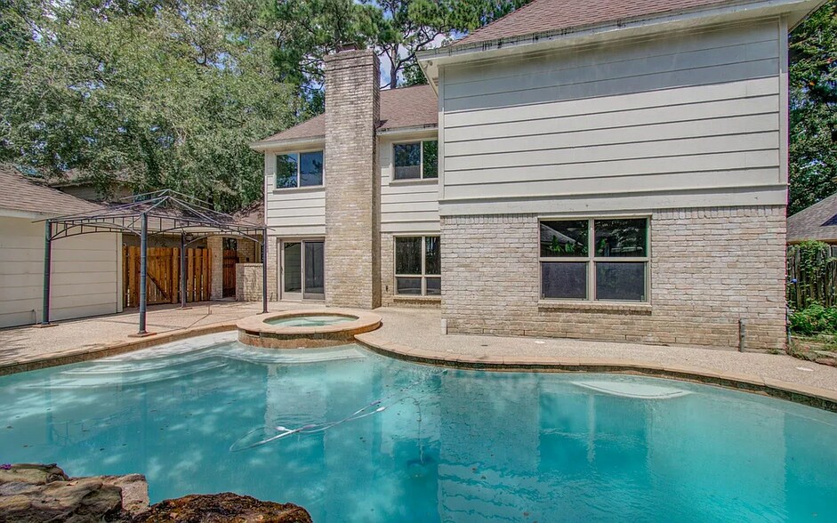Building Photo - 9543 Enstone Cir