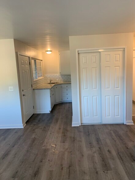 Building Photo - 302 Ocean Ave