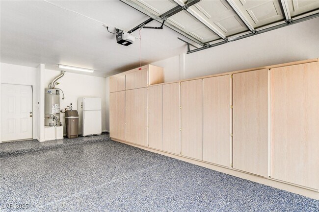 Building Photo - 8729 Red Brook Dr