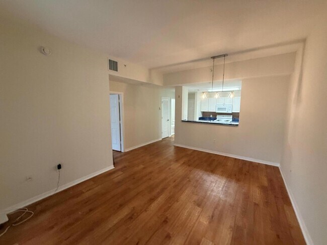 Building Photo - 1200 Town Center Dr