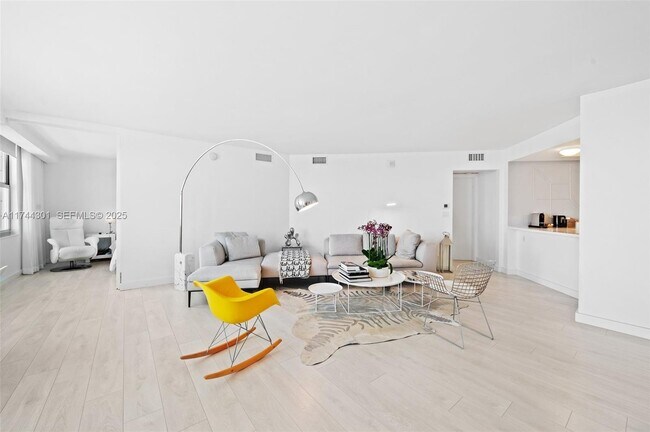 Building Photo - 9511 Collins Ave