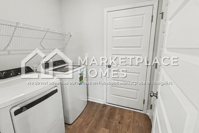 Building Photo - 1716 Amber Ave