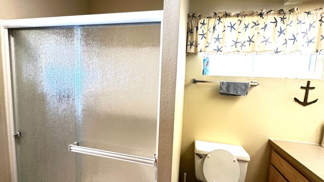 Building Photo - South Oceanside-Oceanfront Studio! Unfurnished with AC