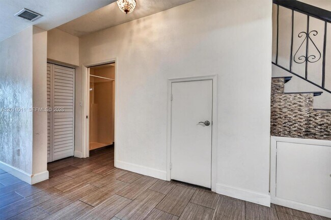 Building Photo - 8855 SW 62nd Terrace