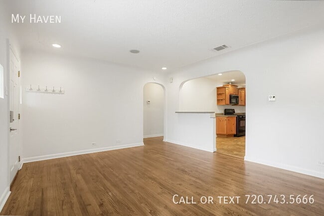 Building Photo - 2633 Quitman St