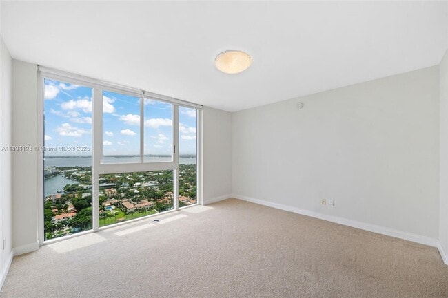 Building Photo - 4775 Collins Ave