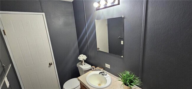 Building Photo - 4255 Smoke Creek Pkwy