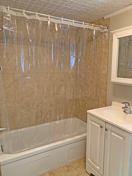 Building Photo - 322 E Humphrey St