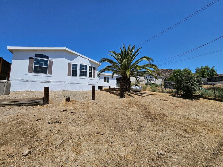 Building Photo - 24405 Manzanita Rd