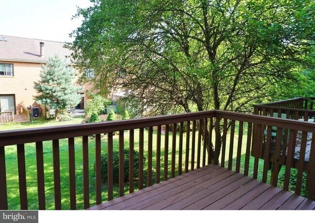 Building Photo - 206 S Snowdon Ct