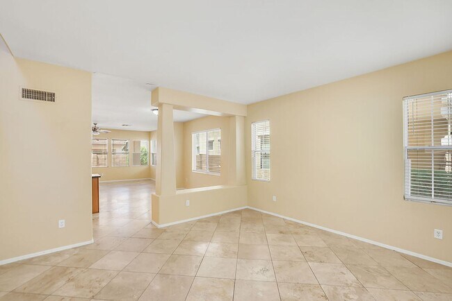 Building Photo - Gilbert rental
