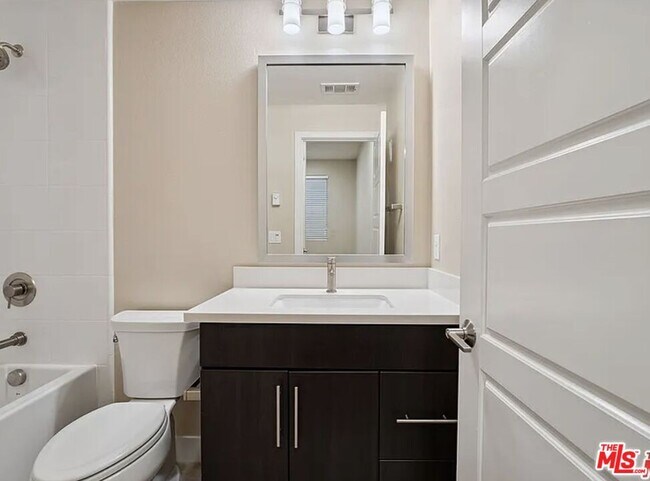 Building Photo - 6746 Gill Way
