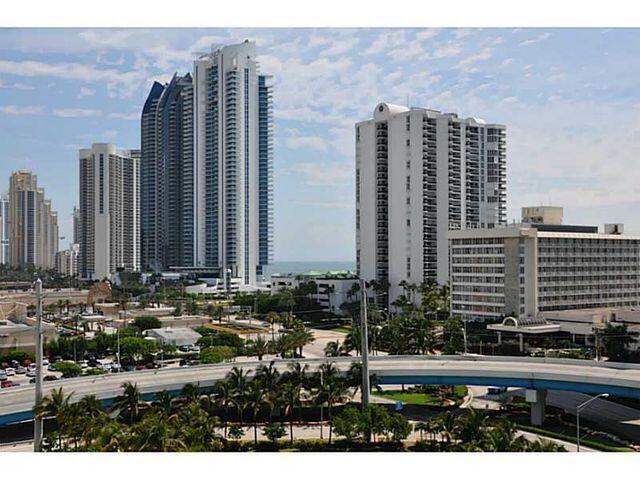 Building Photo - 150 Sunny Isles Blvd