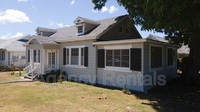 Building Photo - 2205 Hyde St