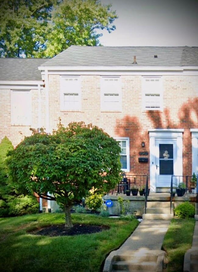 Building Photo - 8542 Pleasant Plains Rd