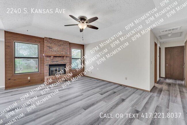 Building Photo - 3 Bedroom 2 Bath Home in SW Springfield!