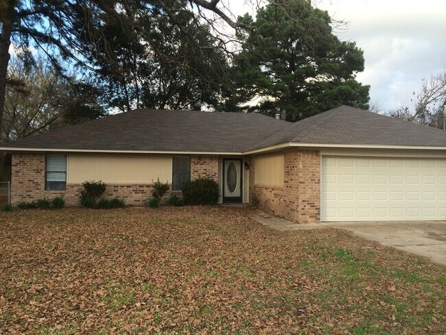 Building Photo - Charming 3 Bedroom in Flint! Coming Soon!