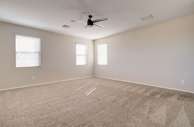 Building Photo - 42098 W Balsa Dr