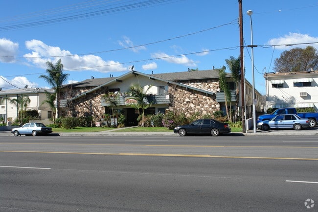 Building Photo - 6929 Sepulveda Blvd