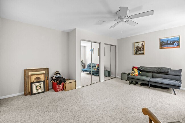 Building Photo - Beautiful Condo-Style Living in Virginia Beach