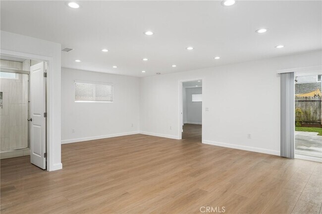Building Photo - 9282 Winterwood Cir