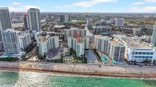 Building Photo - 3801 S Ocean Dr