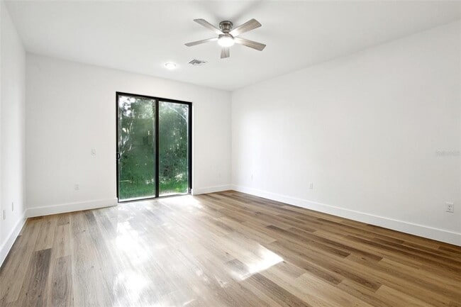 Building Photo - 10368 Port Everglades St