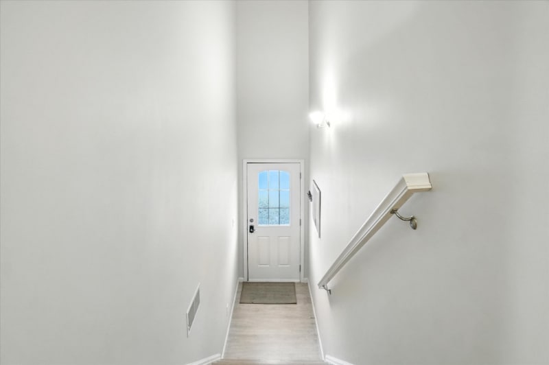 Building Photo - 160 Old Schoolhouse Ln
