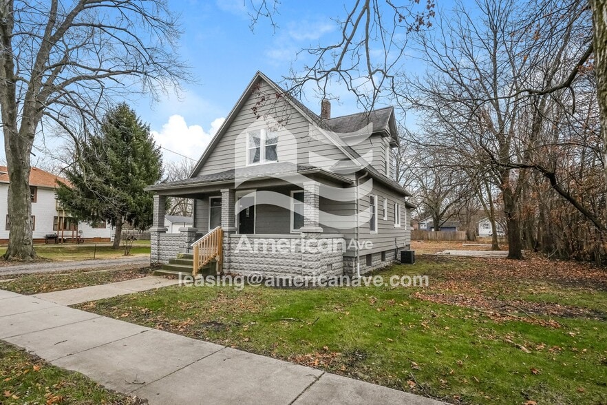 Building Photo - 237 W Garfield Ave