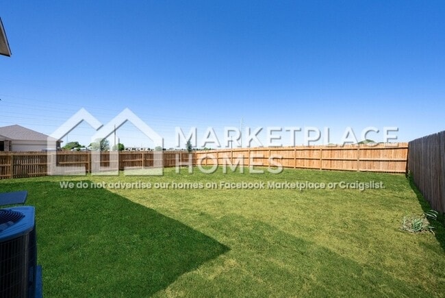 Building Photo - 400 Horizon Pointe