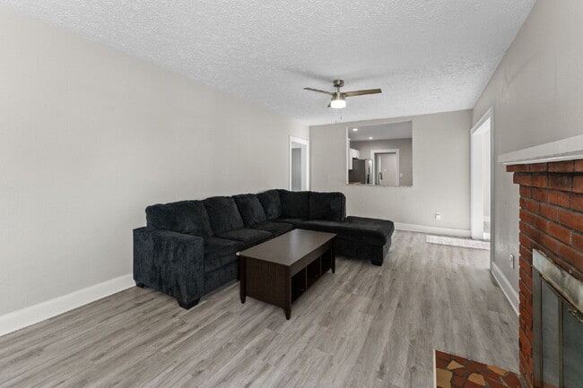 Building Photo - 254 Pocahontas Pl