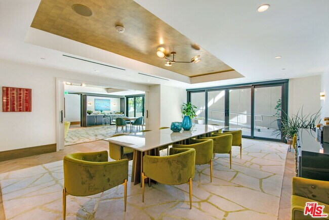 Building Photo - 8420 W Sunset Blvd