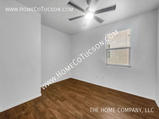 Building Photo - 6876 S Benedetti Ct
