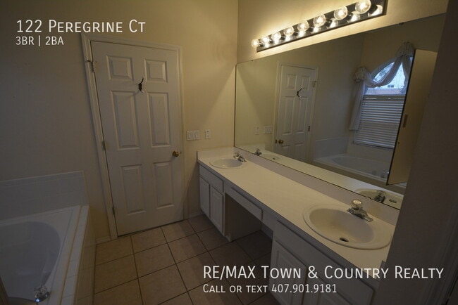 Building Photo - 122 Peregrine Ct