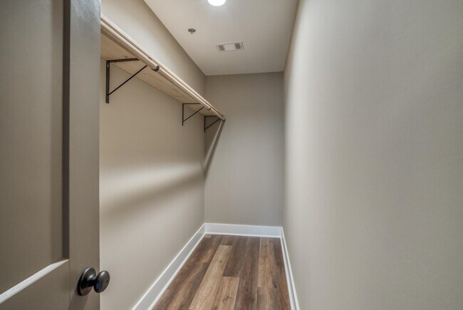 Building Photo - 224 Alcovy St