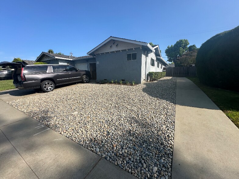 Building Photo - 962 Gale Dr