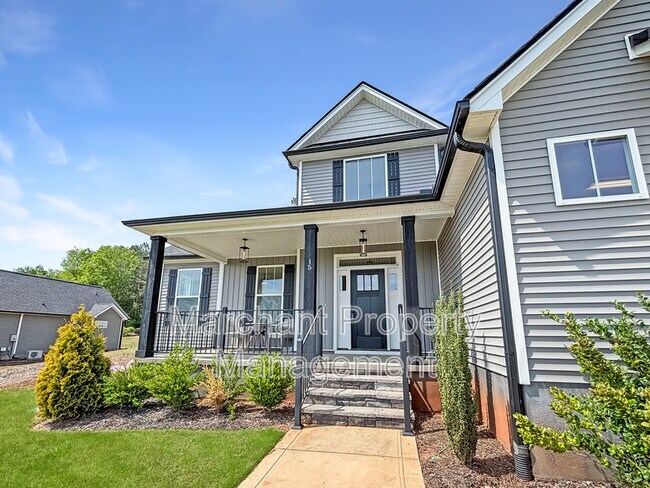 Building Photo - 15 Gerru Ct