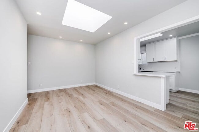 Building Photo - 12530 Stanwood Pl