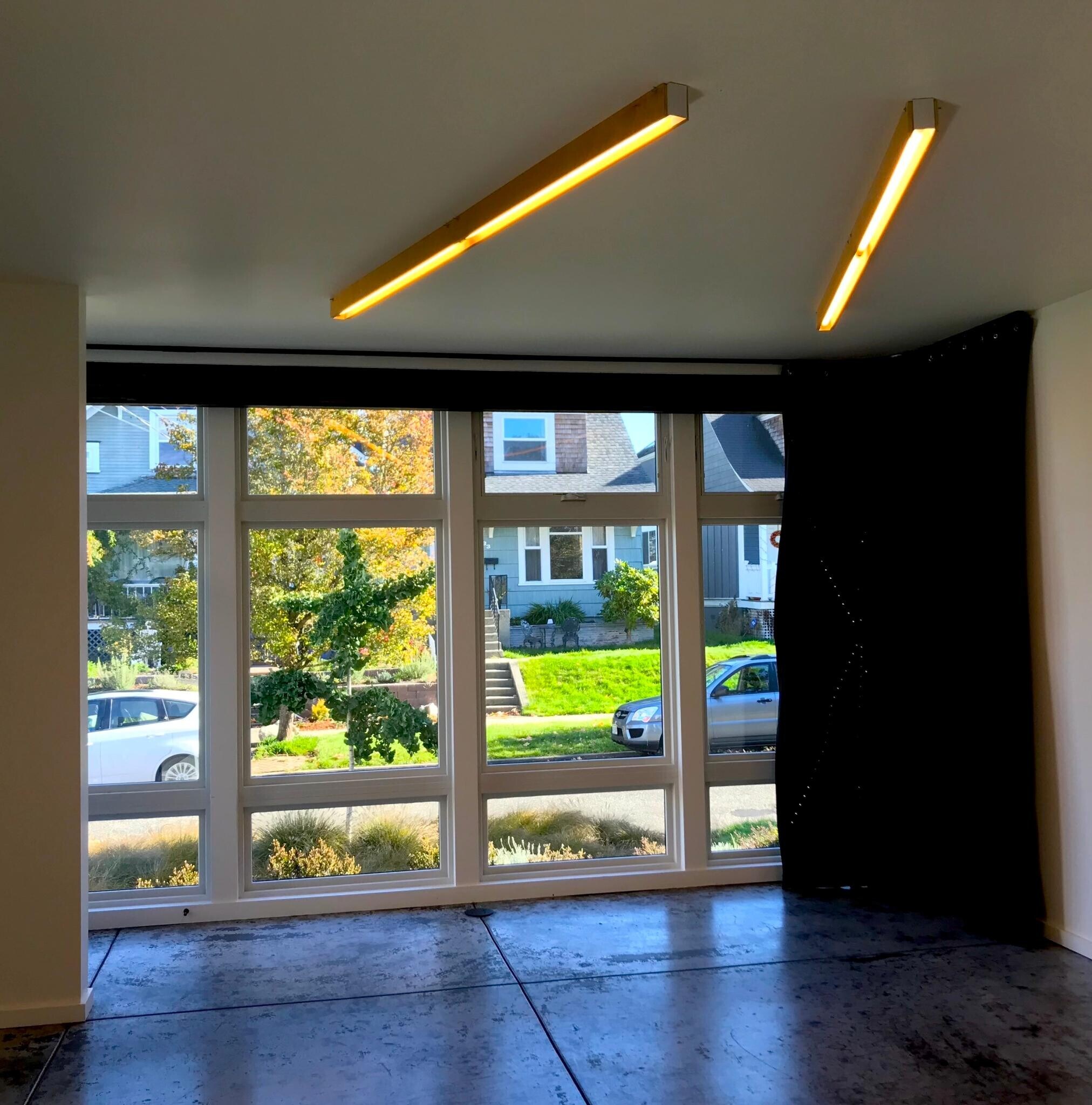 Full height east-facing windows - 636 North Prospect Street