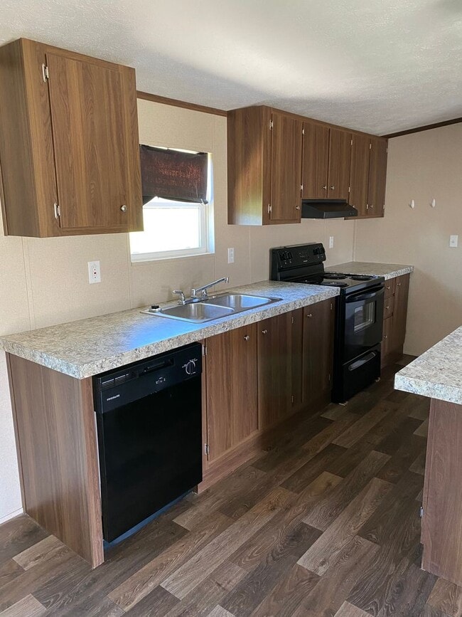 Building Photo - RANCH HOME