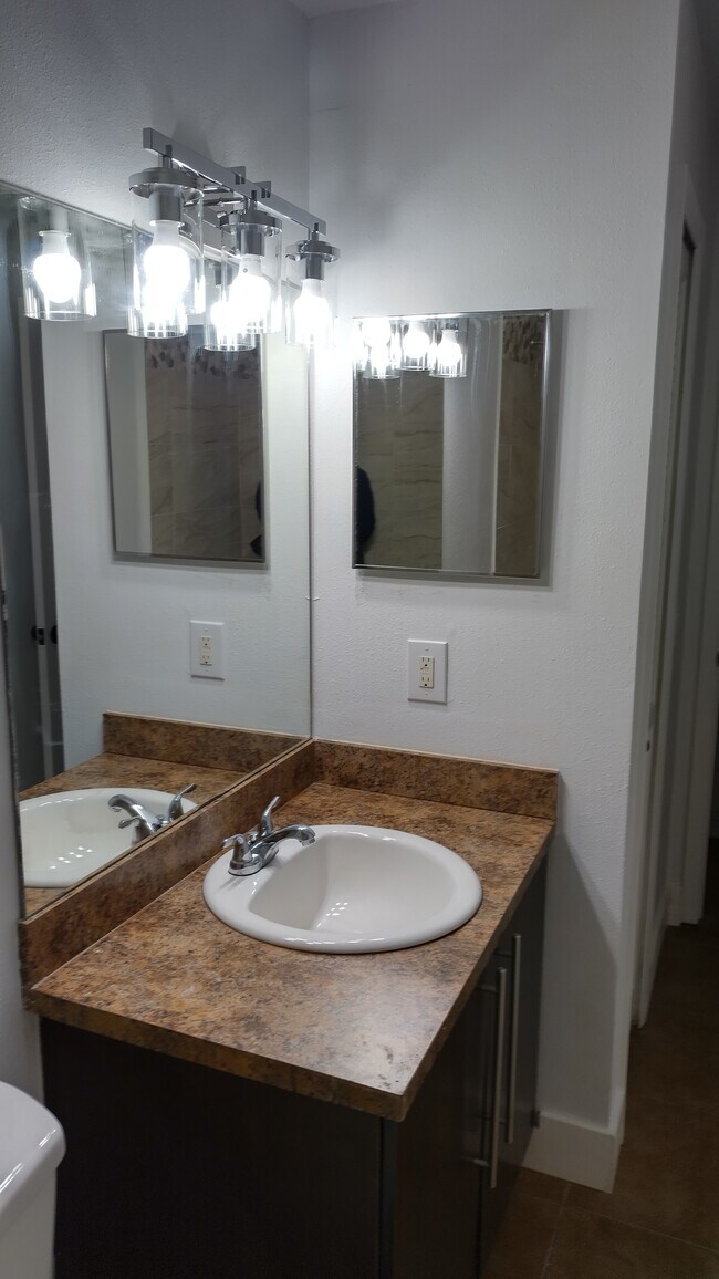 Building Photo - 1493 Providence Blvd