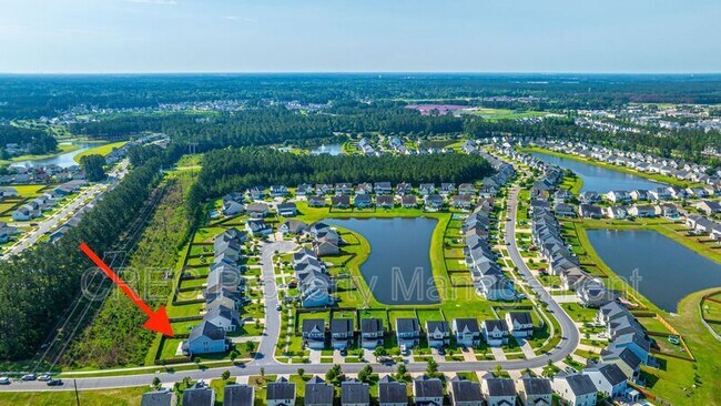 Building Photo - 201 Bigleaf Ct